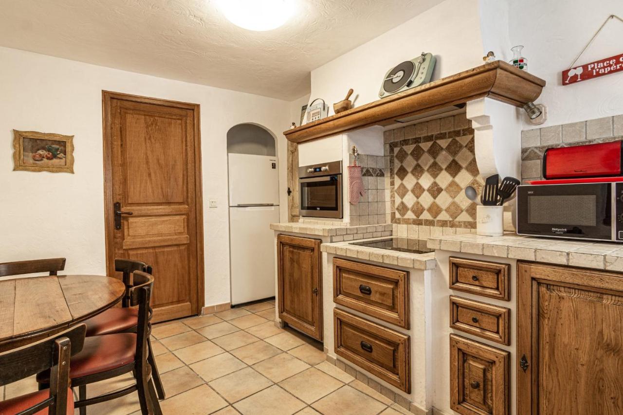 Maison De Village Au Coeur De L'Isle-Sur-La-Sorgue Kültér fotó